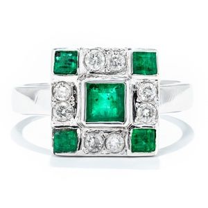 18K WhiteGold .24ct Diamond & Emerald Fashion Ring
